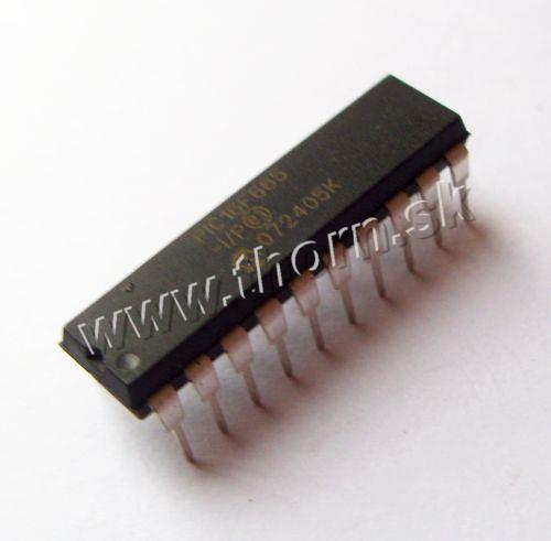 PIC 16 F 685-I/P