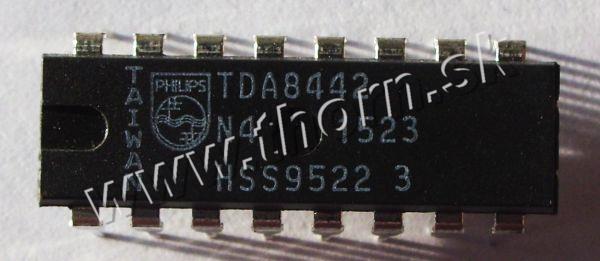 TDA 8442
